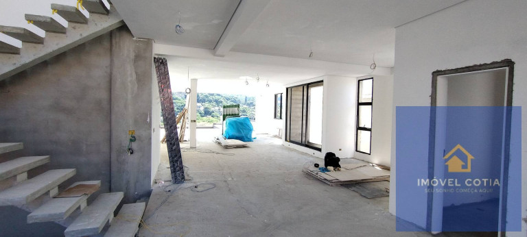 Imagem Casa de Condomínio com 3 Quartos à Venda, 750 m² em Jardim Do Golf I - Jandira