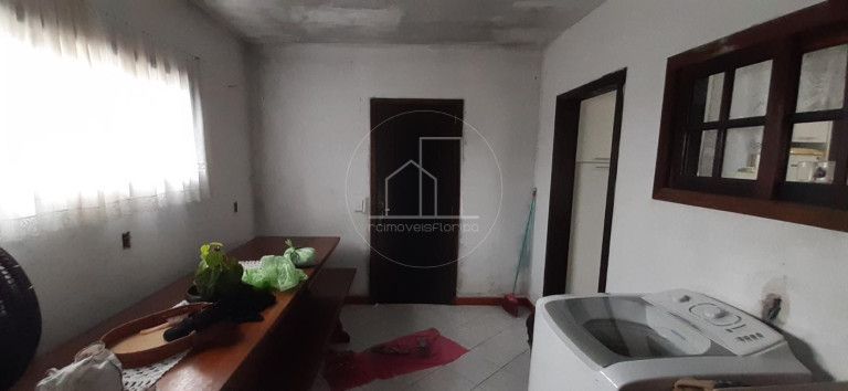 Imagem Casa com 4 Quartos à Venda, 200 m² em São João Do Rio Vermelho - Florianópolis Imagem Casa com 4 Quartos à Venda, 200 m² em São João Do Rio Vermelho - Florianópolis