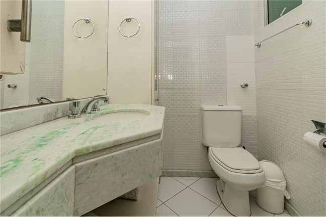 Imagem Imóvel com 2 Quartos à Venda, em Menino Deus - Porto Alegre Imagem Imóvel com 2 Quartos à Venda, em Menino Deus - Porto Alegre