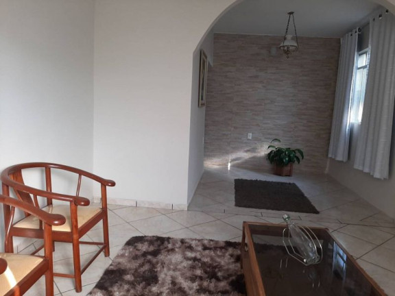 Imagem Sobrado com 3 Quartos à Venda, 262 m² Imagem Sobrado com 3 Quartos à Venda, 262 m²