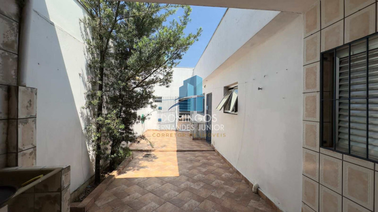 Casa com 1 Quarto à Venda, 105 m² em Vila Carmosina - São Paulo