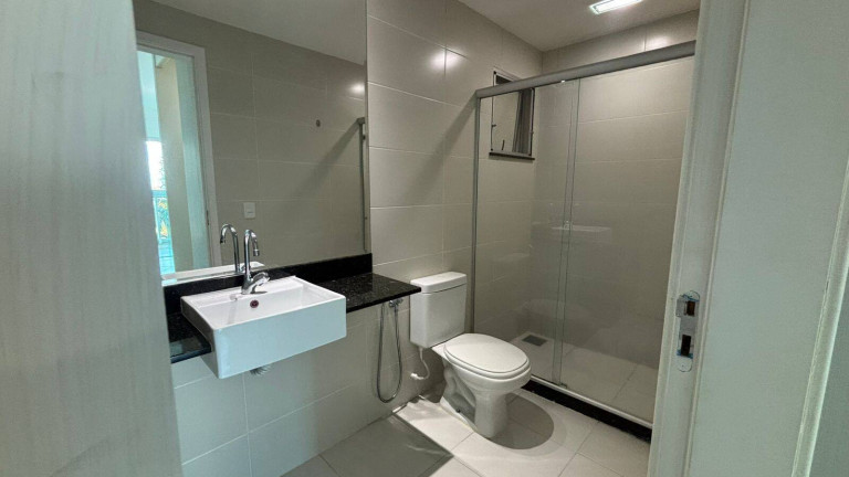 Imagem Apartamento com 3 Quartos à Venda, 180 m² em Parque Hotel - Araruama Imagem Apartamento com 3 Quartos à Venda, 180 m² em Parque Hotel - Araruama