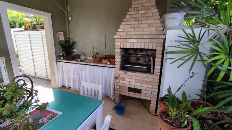 Imagem Casa com 4 Quartos à Venda, 230 m² em Chácara Das Paineiras - Carapicuíba Imagem Casa com 4 Quartos à Venda, 230 m² em Chácara Das Paineiras - Carapicuíba