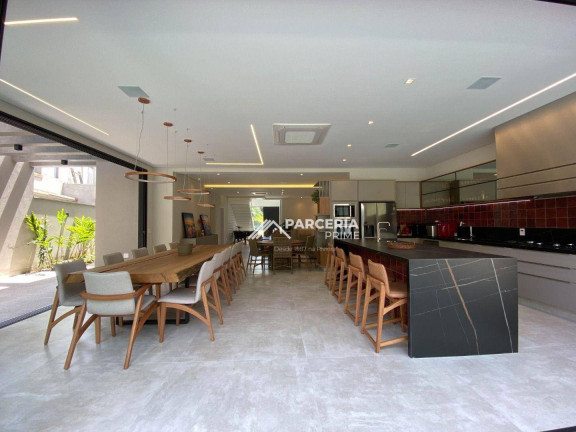 Imagem Casa com 6 Quartos à Venda, 450 m² em Riviera Módulo 16 - Bertioga Imagem Casa com 6 Quartos à Venda, 450 m² em Riviera Módulo 16 - Bertioga