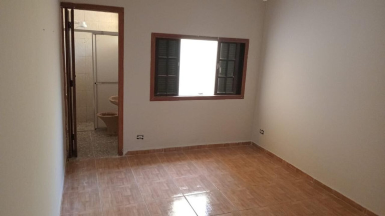 Imagem Casa com 2 Quartos para Alugar, 150 m² em Vila Mogilar - Mogi Das Cruzes Imagem Casa com 2 Quartos para Alugar, 150 m² em Vila Mogilar - Mogi Das Cruzes