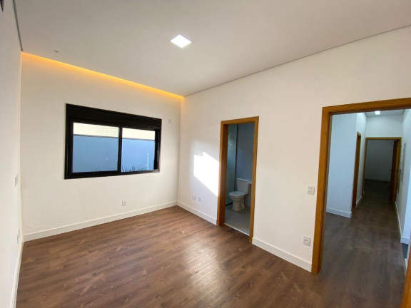 Imagem Imóvel com 3 Quartos à Venda, 166 m² Imagem Imóvel com 3 Quartos à Venda, 166 m²