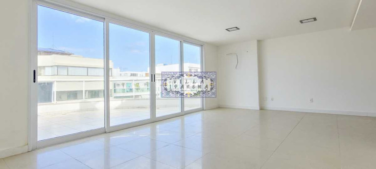 Imagem Cobertura com 4 Quartos à Venda, 340 m² em Recreio Dos Bandeirantes - Rio De Janeiro Imagem Cobertura com 4 Quartos à Venda, 340 m² em Recreio Dos Bandeirantes - Rio De Janeiro