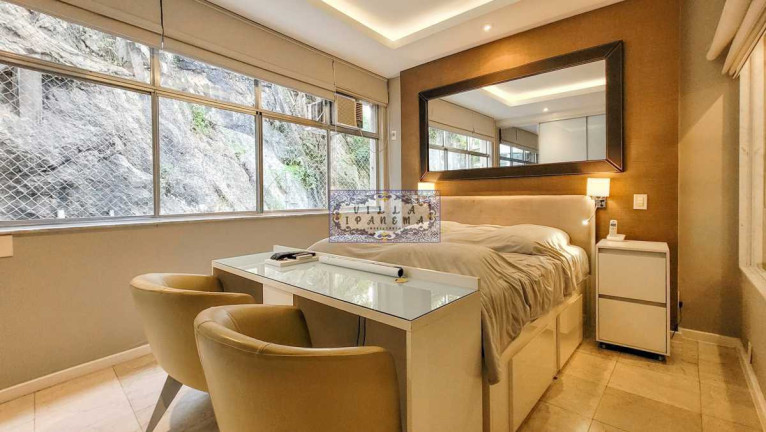 Imagem Apartamento com 4 Quartos à Venda, 220 m² em Lagoa - Rio De Janeiro Imagem Apartamento com 4 Quartos à Venda, 220 m² em Lagoa - Rio De Janeiro