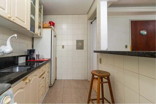 Imagem Apartamento com 1 Quarto à Venda, 39 m² em Glória - Porto Alegre Imagem Apartamento com 1 Quarto à Venda, 39 m² em Glória - Porto Alegre