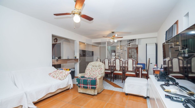 Imagem Casa com 5 Quartos à Venda, 268 m² em Higienópolis - Porto Alegre Imagem Casa com 5 Quartos à Venda, 268 m² em Higienópolis - Porto Alegre