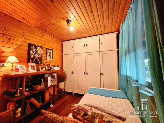 Imagem Casa com 4 Quartos à Venda, 300 m² em Albuquerque - Teresópolis Imagem Casa com 4 Quartos à Venda, 300 m² em Albuquerque - Teresópolis