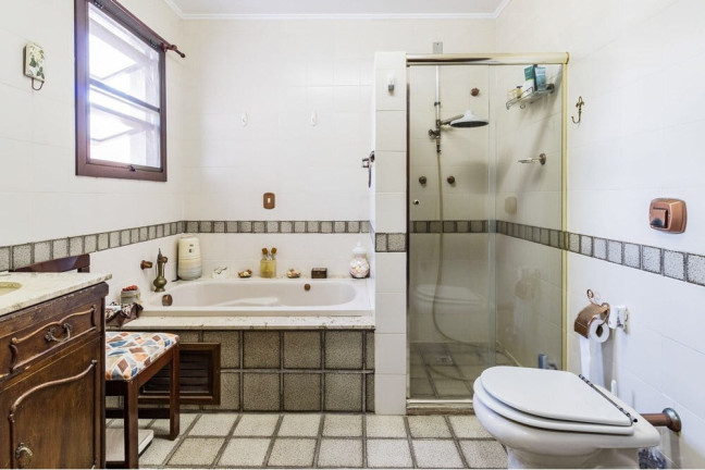 Imagem Casa com 3 Quartos à Venda, 235 m² em Guarujá - Porto Alegre Imagem Casa com 3 Quartos à Venda, 235 m² em Guarujá - Porto Alegre