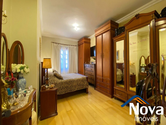 Imagem Imóvel com 2 Quartos à Venda, 93 m² em Planalto - Gramado Imagem Imóvel com 2 Quartos à Venda, 93 m² em Planalto - Gramado