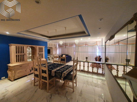 Imagem Imóvel com 4 Quartos à Venda, 200 m² em Copacabana - Rio De Janeiro Imagem Imóvel com 4 Quartos à Venda, 200 m² em Copacabana - Rio De Janeiro