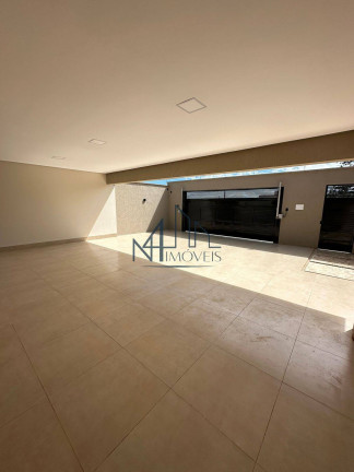 Imagem Casa com 3 Quartos à Venda, 360 m² em Setor Cristina Ii Expansão - Trindade Imagem Casa com 3 Quartos à Venda, 360 m² em Setor Cristina Ii Expansão - Trindade
