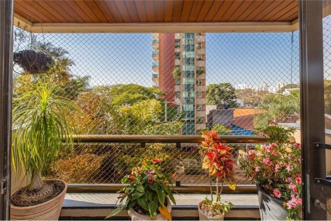 Imagem Apartamento com 3 Quartos à Venda, 200 m² em Moema - São Paulo Imagem Apartamento com 3 Quartos à Venda, 200 m² em Moema - São Paulo