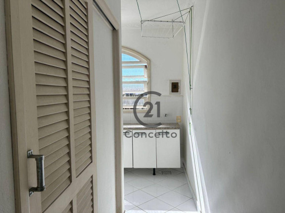Imagem Casa com 4 Quartos à Venda, 211 m² em Centro - São José