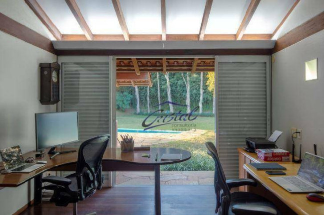 Imagem Casa com 3 Quartos à Venda, 274 m² em Granja Viana - Carapicuíba Imagem Casa com 3 Quartos à Venda, 274 m² em Granja Viana - Carapicuíba