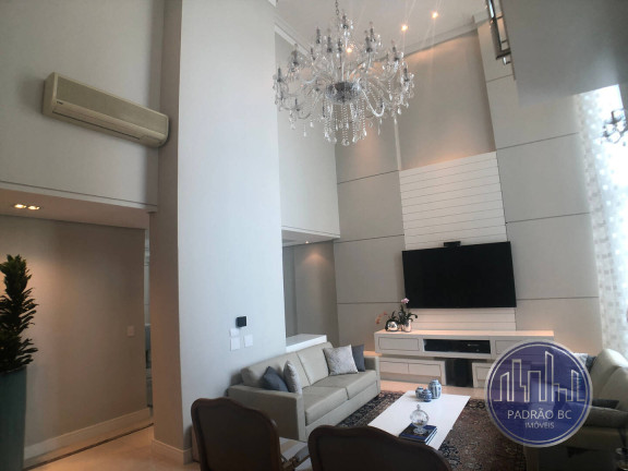 Imagem Apartamento com 3 Quartos para Alugar, 223 m² em Centro - Balneário Camboriú Imagem Apartamento com 3 Quartos para Alugar, 223 m² em Centro - Balneário Camboriú