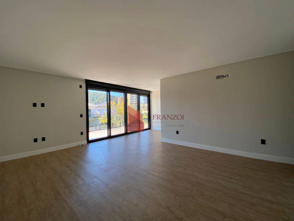 Imagem Casa com 5 Quartos à Venda, 382 m² em Praia Brava - Itajaí Imagem Casa com 5 Quartos à Venda, 382 m² em Praia Brava - Itajaí
