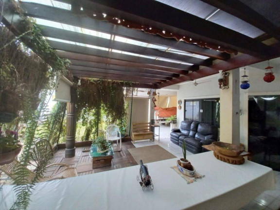 Imagem Casa à Venda, em Cuiabá Imagem Casa à Venda, em Cuiabá