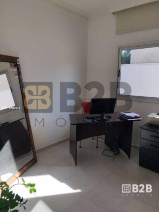 Casa com 3 Quartos à Venda, 180 m² em Villaggio I - Bauru