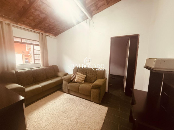 Imagem Casa com 3 Quartos à Venda, 250 m² em Centro - Joanópolis