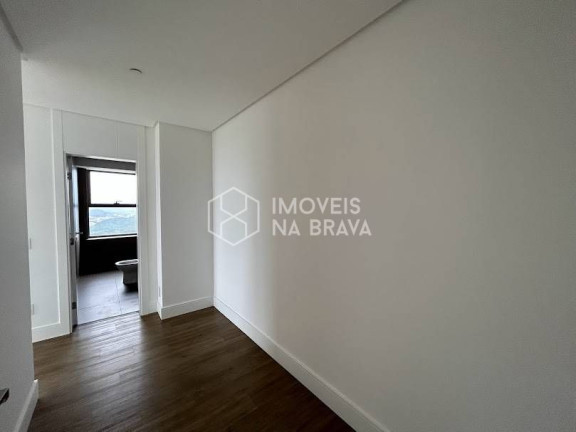 Imagem Apartamento com 4 Quartos para Alugar, 257 m² em Centro - Balneário Camboriú