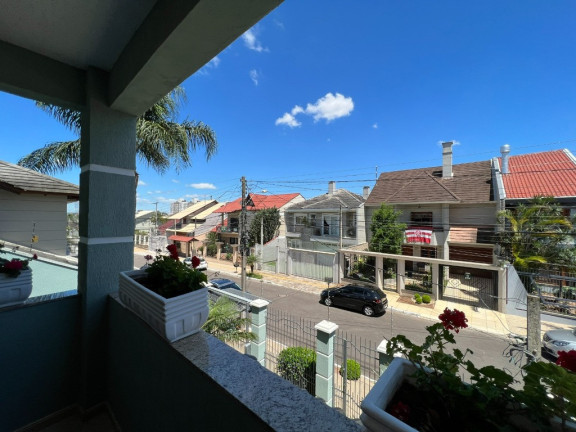 Imagem Casa com 3 Quartos à Venda, 210 m² em Moinhos De Vento - Canoas Imagem Casa com 3 Quartos à Venda, 210 m² em Moinhos De Vento - Canoas