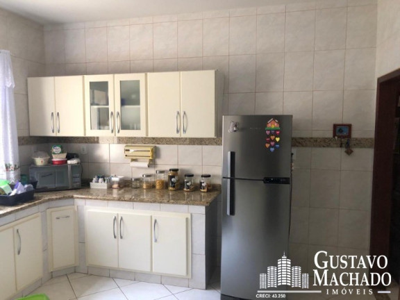 Imagem Casa com 3 Quartos à Venda, 214 m² em São Luís - Volta Redonda Imagem Casa com 3 Quartos à Venda, 214 m² em São Luís - Volta Redonda
