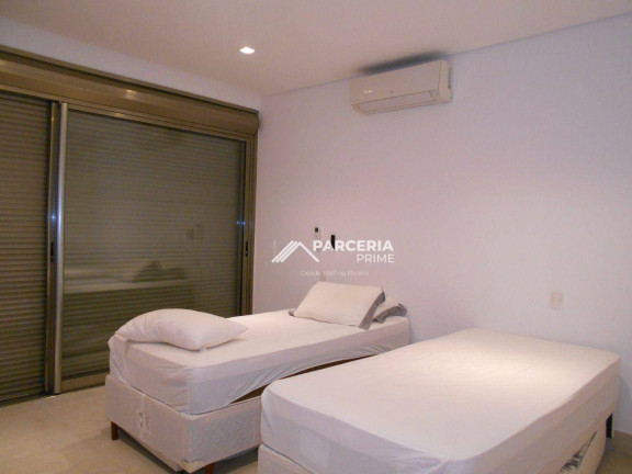 Imagem Casa com 7 Quartos à Venda, 684 m² em Riviera Módulo 12 - Bertioga Imagem Casa com 7 Quartos à Venda, 684 m² em Riviera Módulo 12 - Bertioga