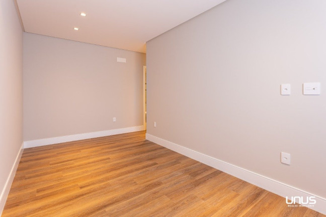 Imagem Apartamento com 3 Quartos à Venda, 121 m² em Kobrasol - São José