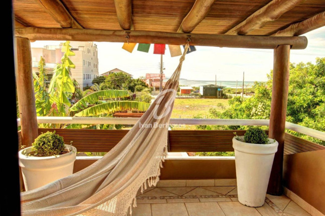 Imagem Casa com 5 Quartos para Temporada, em Canto Grande - Bombinhas Imagem Casa com 5 Quartos para Temporada, em Canto Grande - Bombinhas