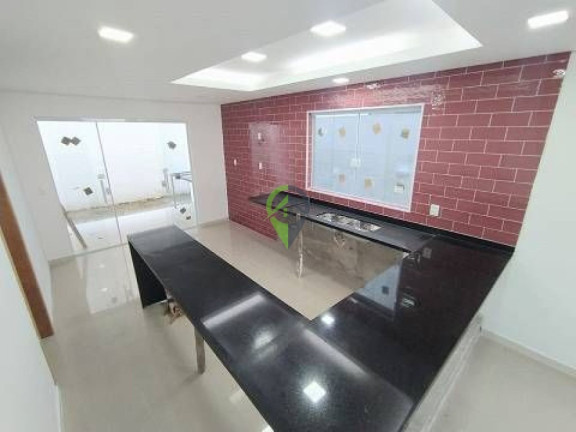 Imagem Casa com 4 Quartos à Venda, 195 m² em Vila Belmiro - Santos Imagem Casa com 4 Quartos à Venda, 195 m² em Vila Belmiro - Santos