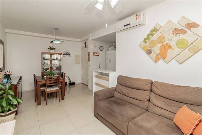 Imagem Imóvel com 3 Quartos à Venda, em Vila Ipiranga - Porto Alegre Imagem Imóvel com 3 Quartos à Venda, em Vila Ipiranga - Porto Alegre
