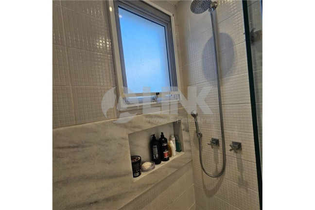 Imagem Apartamento com 3 Quartos à Venda, 70 m² em Passo Da Areia - Porto Alegre
