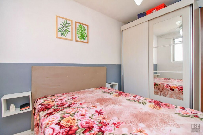 Imagem Imóvel com 2 Quartos à Venda, 43 m² em Vila Nova - Porto Alegre Imagem Imóvel com 2 Quartos à Venda, 43 m² em Vila Nova - Porto Alegre