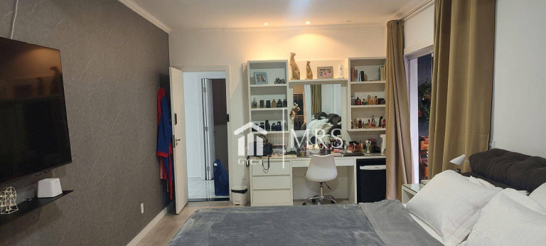 Imagem Imóvel com 5 Quartos à Venda, 630 m² em Caraguatá - Mairiporã Imagem Imóvel com 5 Quartos à Venda, 630 m² em Caraguatá - Mairiporã
