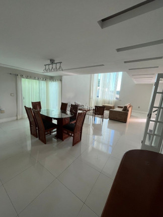 Imagem Casa com 3 Quartos à Venda, 1 m² em Lagoa - Macaé Imagem Casa com 3 Quartos à Venda, 1 m² em Lagoa - Macaé