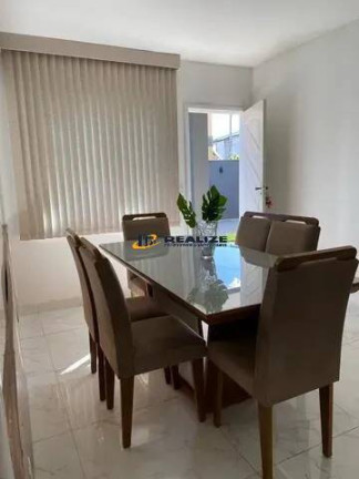 Casa com 3 Quartos para Alugar, 500 m² em Parque Jóquei Club - Campos Dos Goytacazes