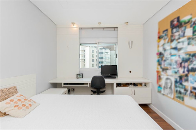 Imagem Apartamento com 4 Quartos à Venda, 297 m² em água Verde - Curitiba Imagem Apartamento com 4 Quartos à Venda, 297 m² em água Verde - Curitiba