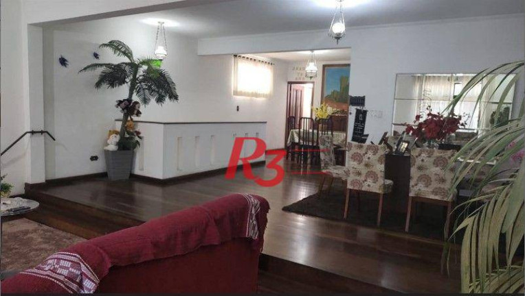 Imagem Casa com 3 Quartos à Venda, 183 m² em Embaré - Santos Imagem Casa com 3 Quartos à Venda, 183 m² em Embaré - Santos