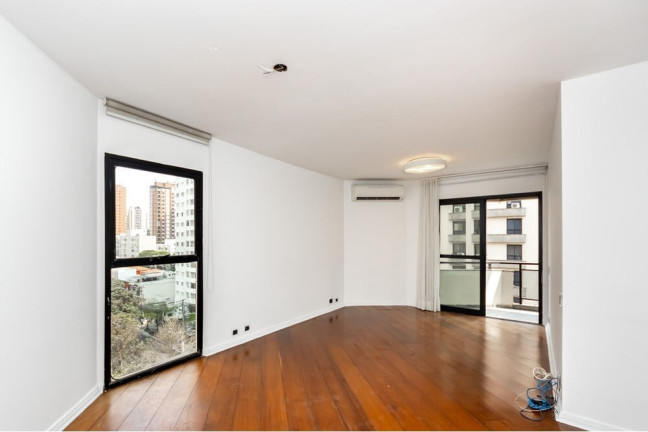 Apartamento com 3 Quartos à Venda, 97 m² em Moema - São Paulo