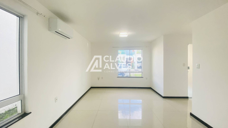Imagem Casa de Condomínio com 3 Quartos à Venda, 120 m² em Mangabeira - Feira De Santana Imagem Casa de Condomínio com 3 Quartos à Venda, 120 m² em Mangabeira - Feira De Santana