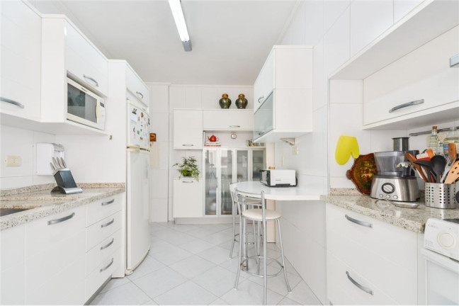 Imagem Apartamento com 3 Quartos à Venda, 145 m² em Itaim Bibi - São Paulo Imagem Apartamento com 3 Quartos à Venda, 145 m² em Itaim Bibi - São Paulo