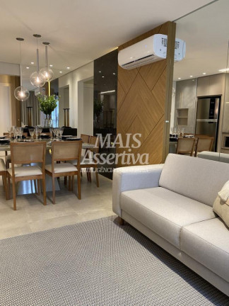 Imagem Apartamento com 2 Quartos à Venda, 76 m² em Centro - Navegantes