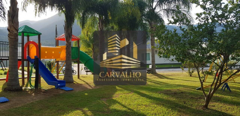 Imagem Casa com 3 Quartos à Venda, 300 m² em Praia De Fora - Palhoça Imagem Casa com 3 Quartos à Venda, 300 m² em Praia De Fora - Palhoça