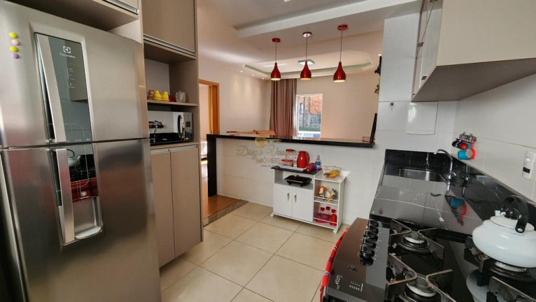 Imagem Apartamento com 2 Quartos à Venda, 56 m² em Pimenteiras - Teresópolis