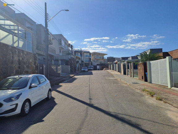 Imagem Casa com 3 Quartos à Venda, 182 m² em Córrego Grande - Florianópolis Imagem Casa com 3 Quartos à Venda, 182 m² em Córrego Grande - Florianópolis
