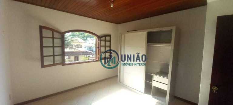 Imagem Casa com 3 Quartos à Venda, 300 m² em Serra Grande - Niterói Imagem Casa com 3 Quartos à Venda, 300 m² em Serra Grande - Niterói